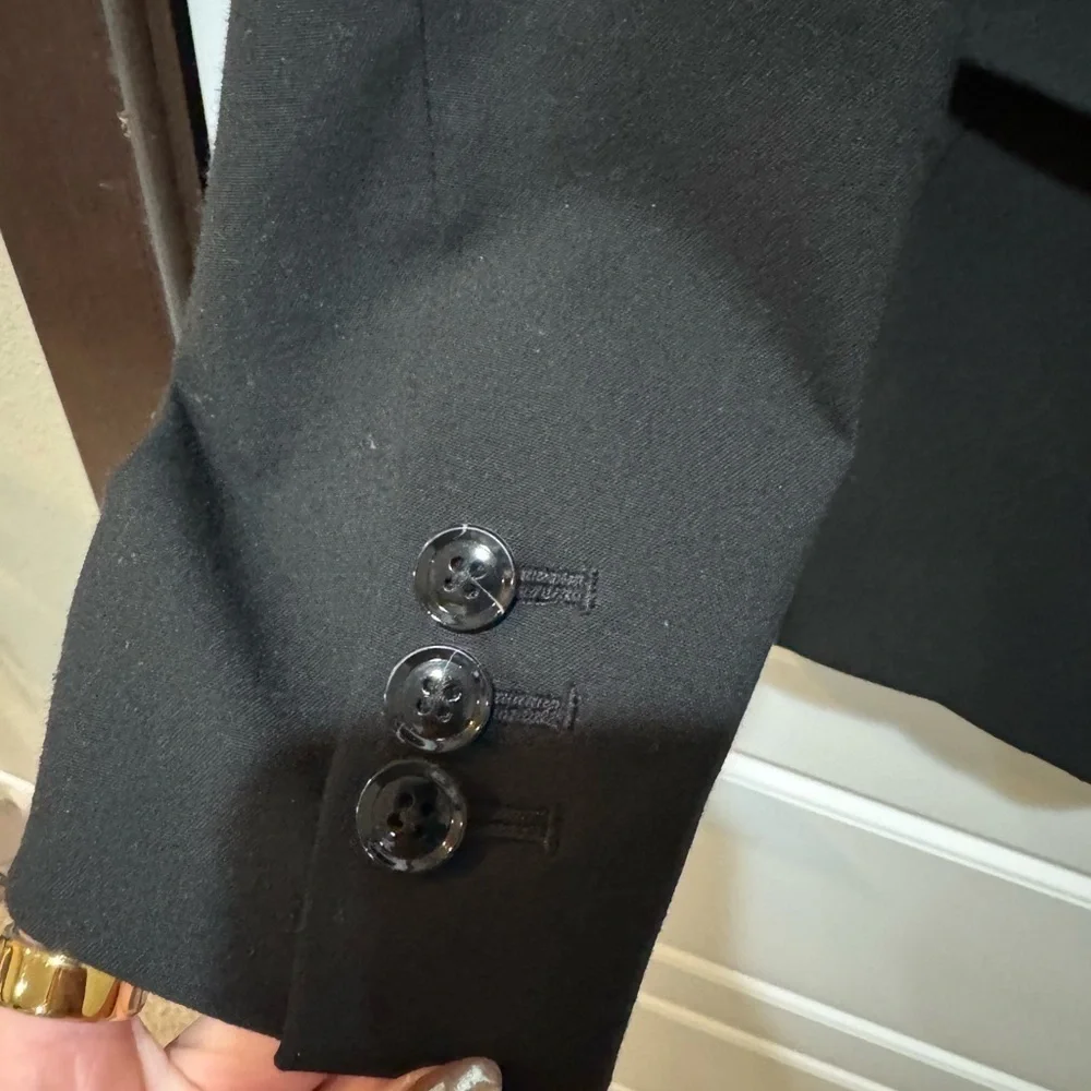 Black Blazer - Picture 4 of 6